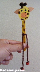 Dancing Giraffe puppet craft